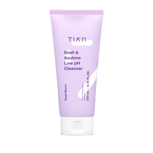 TIA’M Snail & Azulene Low pH Cleanser – sanfter, pH‑schonender Reinigungsschaum mit Snail & Azulene zur Beruhigung empfindlicher Haut, Produktfoto bei Chic & Glow.